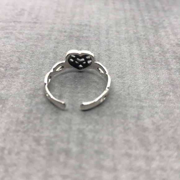 NWT-Sterling Silver (925) Celtic Heart Toe Ring - Picture 5 of 7